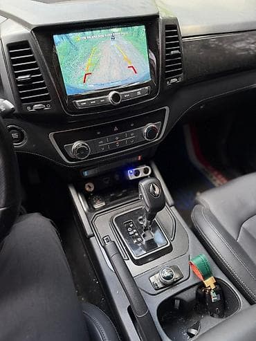 панел на нива: Ssangyong Rexton: 2020 г., Автомат, Внедорожник — 9