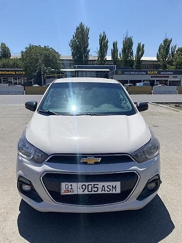 Продажа авто: Chevrolet Spark: 2017 г., 1 л, Вариатор, Бензин, Хэтчбэк — 2