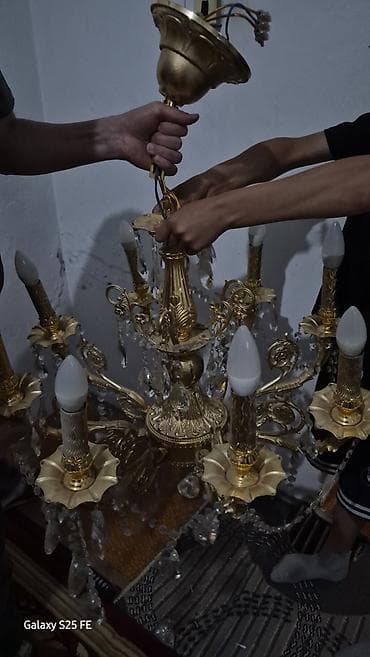стол со стеклянной столешницей: Классическая подвесная люстра с хрустальными подвесками - Материал — 2