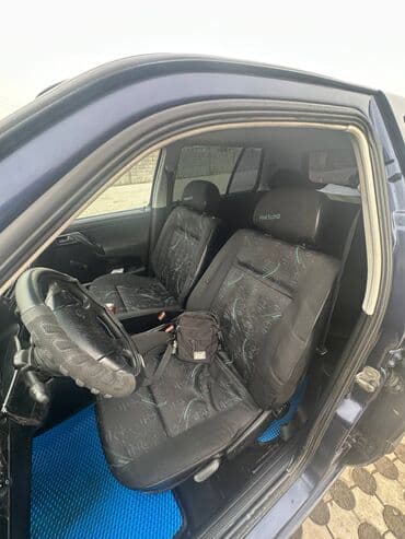 Суу транспорту: Volkswagen Golf: 1993 г., 1.8 л, Механика, Бензин, Хетчбек — 7