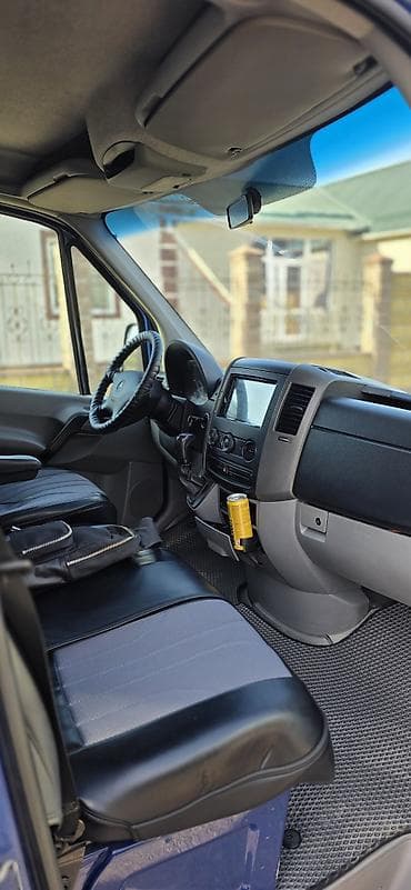 заднее стекло на спринтер: Mercedes-Benz Спринтер: 2007 г., 2.2 л, Автомат, Дизель, Фургон — 10