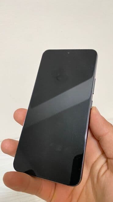 galaxy z flip 2 цена в бишкеке: Samsung Galaxy S22, Б/у, 8 ГБ, цвет - Черный, 1 SIM, eSIM — 8