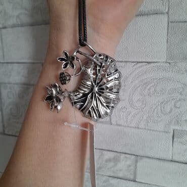 модный современные кыргызские национальные платья: Продаю новую дизайнерскую подвеску "Цветы лотоса" российского бренда — 4