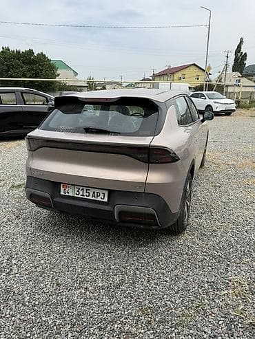 Changan: Changan Qiyuan Q05: 2026 г., 1 л, Автомат, Электромобиль, Кроссовер — 3