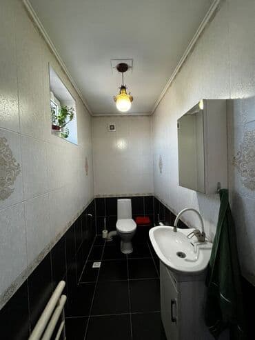 сдаю дом в токмоке: Сдаю дом двух этажный на долгий срок!!! Центр конализациягаз,трёх — 17