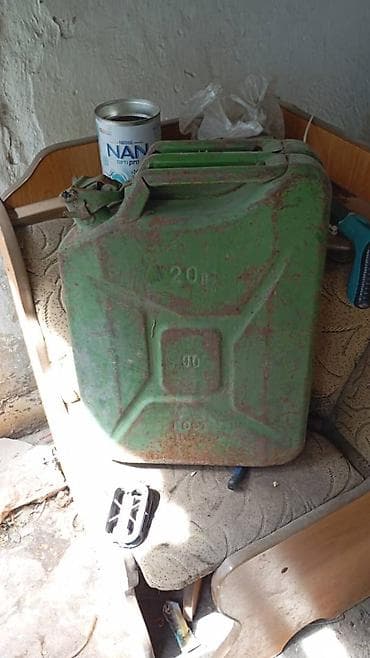 заправочный пистолет: Канистра 20 л — 2