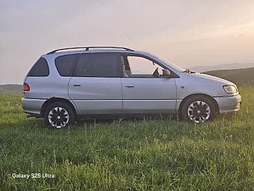 жак т8: Toyota Picnic: 2000 г., 0.2 - engine capacity л, Кол менен иштөөчү, Бензин, Вэн/Минивэн — 4