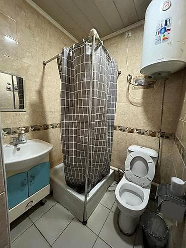 600: 1 комната, Эконом, Молодая Гвардия, Душевая кабина, Интернет, Wi-Fi, Бронь — 3