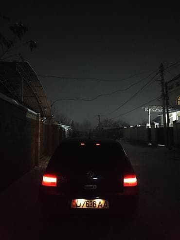 bugatti veyron: Volkswagen Golf: 2003 г., 2 л, Ручные, Бензин, Хэтчбэк — 3