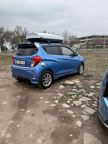 passat b2: Chevrolet Spark: 2017 г., 1 л, Бензин, Хэтчбэк — 3