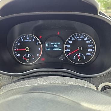 бесплатно машина: Kia Picanto: 2017 г., 1 л, Автомат, Бензин, Хэтчбэк — 7
