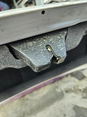 Замок багажника Toyota 2005 г., Б/у, Оригинал, Япония