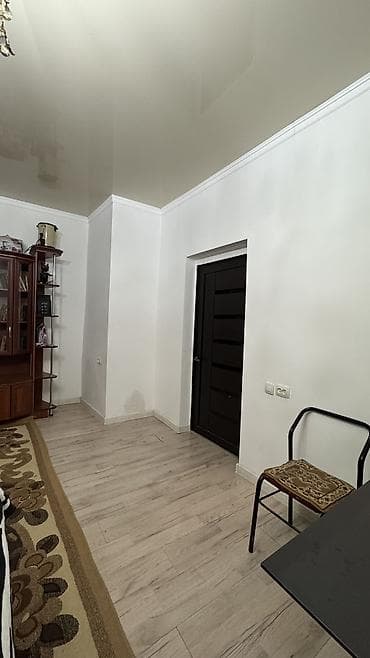 Бөлмөлөрдү ижарага берүү: 102 м², Эмереги менен — 4