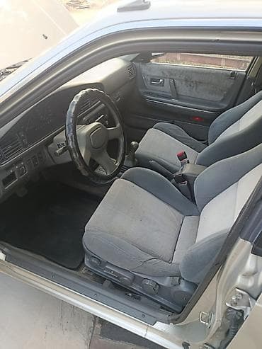 2 gz: Mazda 626: 1990 г., Седан — 8