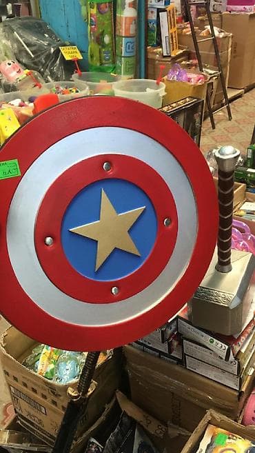 маленький машинка: Marvel представляет. Всеми любимые герои, их боевое оружие, молот и — 2