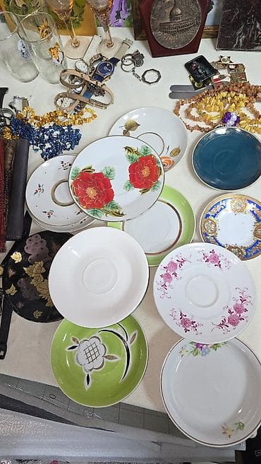 Тарелочки чайные, кофейные, десертные, Фарфор в золоте, классика