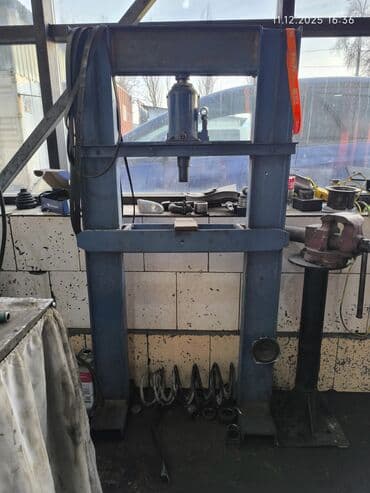 триммер косилка бензиновая: Пресс станок без ЧПУ, Гидравлический, Б/у — 1