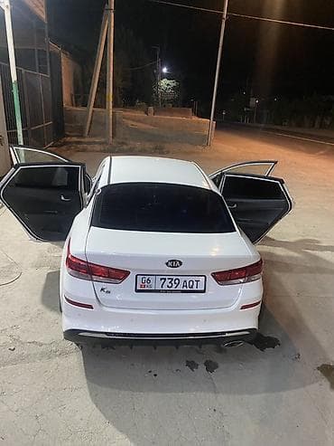 Kia K5: 2018 г., Седан