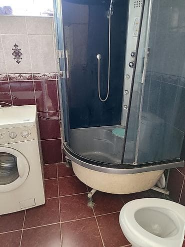 суточный комната: 160 м², 6 комнат — 6