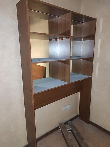 Торговая мебель для магазина/салона Комплект включает: - Прикассовая