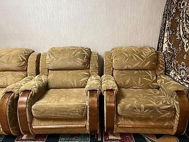 Мебель: Комплект мягкой мебели, Б/у, цвет - Бежевый — 3