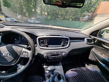 deepal so7: Kia Sorento: 2018 г., 2.4 л, Автомат, Газ, Кроссовер — 5