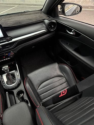 neta gt: Kia K3: 2019 г., 1.6 л, Автомат, Бензин, Лифтбек — 1