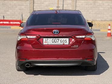 Toyota: Toyota Camry: 2018 г., 2.5 л, Вариатор, Гибрид, Седан — 6