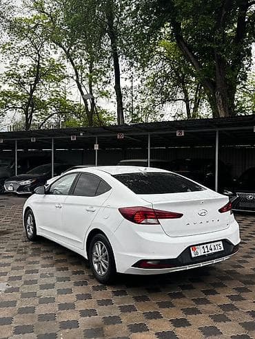 201: Hyundai Avante: 2018 г., 1.6 л, Автомат, Бензин, Седан — 3