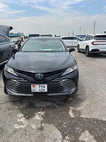 Toyota Camry: 2018 г., Гибрид, Седан — 3