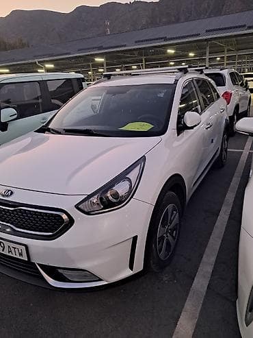 bmw xm: Kia Niro: 2018 г., Гибрид, Кроссовер — 2