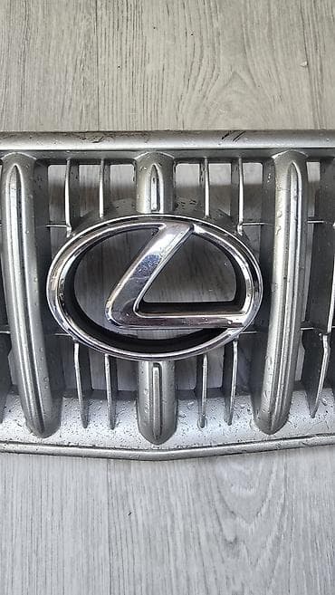 RX 300 рейсталинг Решетка радиатора Lexus с эмблемой - Оригинальная at lalafo.kg RX 300 рейсталинг Решетка радиатора Lexus с эмблемой - Оригинальная