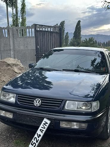 Volkswagen Passat: 1996 г., Седан — 4