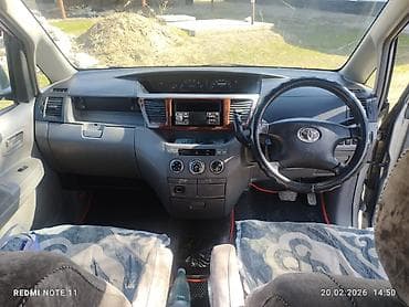 Продажа авто: Toyota Noah: 2003 г., 2 л, Автомат, Бензин, Минивэн — 6