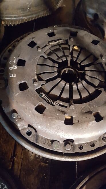 перфорация тормозных дисков: BMW e82 демпферный маховик корзина диск ЖК — 1