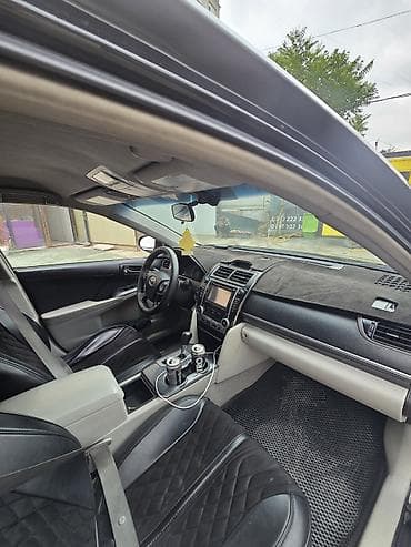 приус 2013: Toyota Camry: 2013 г., 2.5 л, Автомат, Гибрид, Седан — 5