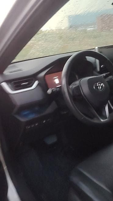 аренда toyota rav4: Toyota RAV4: 2020 г., Гибрид, Кроссовер — 3