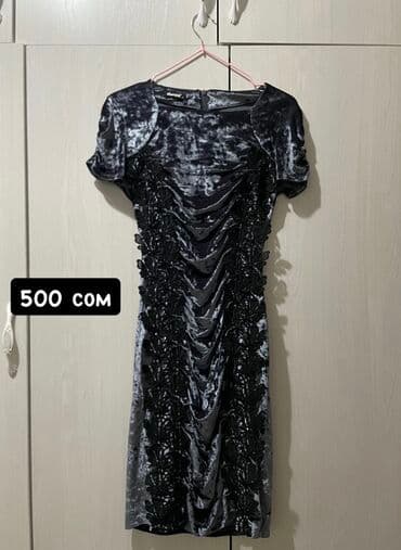 прокат вечерних платьев больших размеров: Разгрузка гардероба! Продаю платья, состояние хорошее! 1 платье — 4