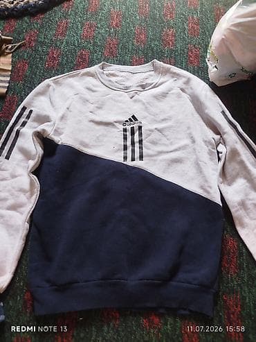 Мужская толстовка, M, Adidas, Б/у, цвет - Серый, Самовывоз at lalafo.kg Мужская толстовка, M, Adidas, Б/у, цвет - Серый, Самовывоз