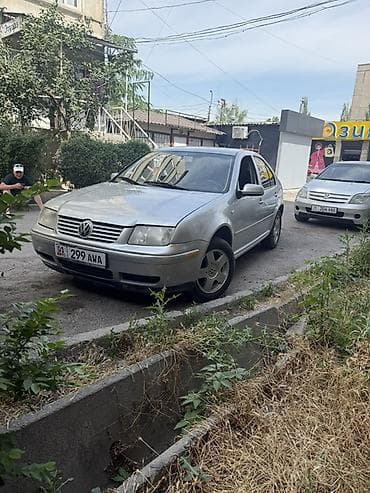 Volkswagen Bora: 2001 г., Седан — 1