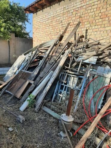 активированный уголь волнистому попугаю: Дрова — 3