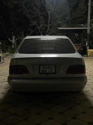 honda civik: Mercedes-Benz E-Class: 1998 г., 2.2 л, Механика, Бензин — 3