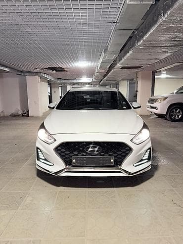 Hyundai Sonata: 2021 г., 2 л, Автомат, Газ, Седан