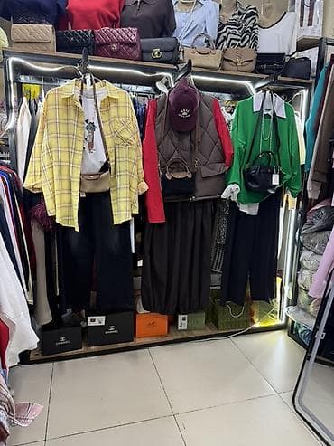 кок талаа: Требуется продавец консультант В женский магазин одежды В торговом — 1