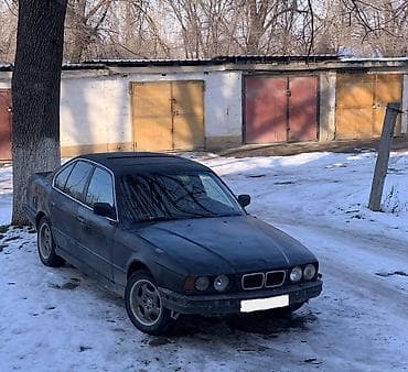 BMW 5 series: 1990 г., 2 л, Механика, Бензин, Седан