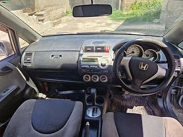 top riding: Honda Fit: 2004 г., 1.3 л, Автомат, Бензин, Хэтчбэк — 4