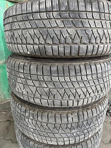 Транспорт: Комплект автомобильных шин 235/65 R17 108H. Характеристики: - Размер — 4
