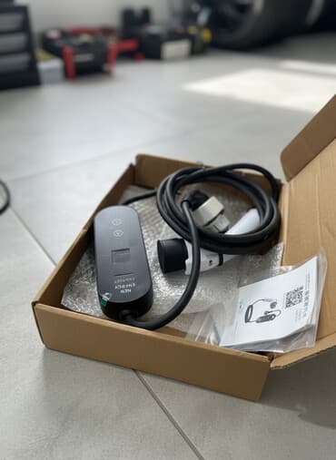 продам зарядное устройство для автомобильного аккумулятора: Зарядки для электромобиля универсал домашний до 7 киловатт цена от 3 — 2