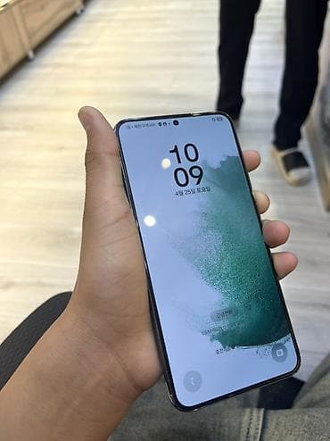 watch samsung: Samsung Galaxy S22, 256 ГБ, цвет - Голубой — 1