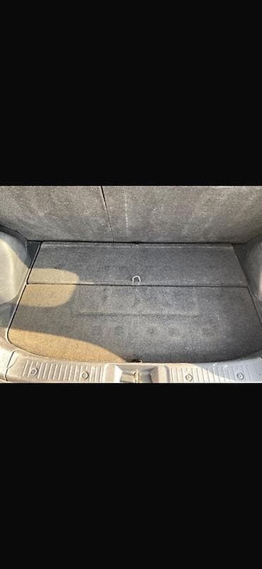 хонда степвагон 1: Toyota Ist: 2003 г., 1.3 л, Автомат, Бензин, Хетчбек — 5